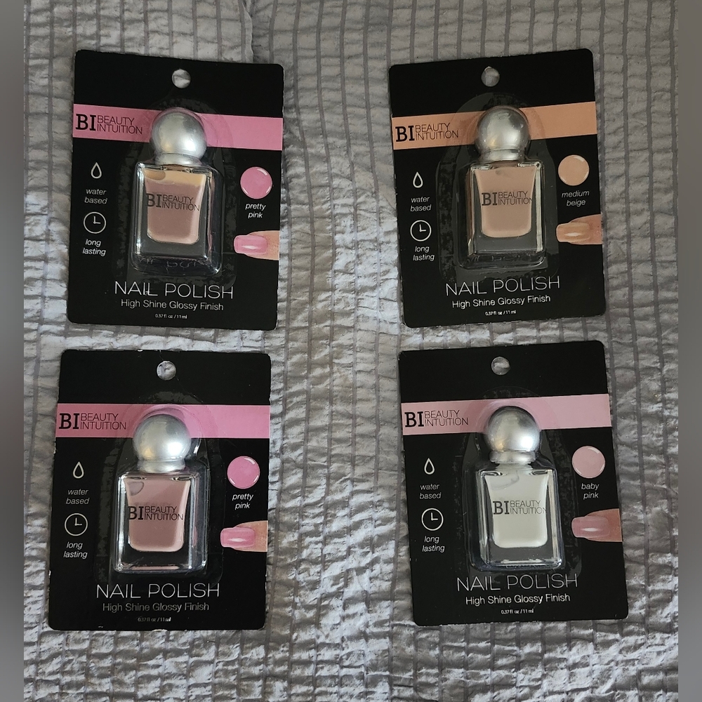 Nail Polish Set - Pink And White